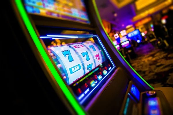 Loyalty rewards and cashback structure